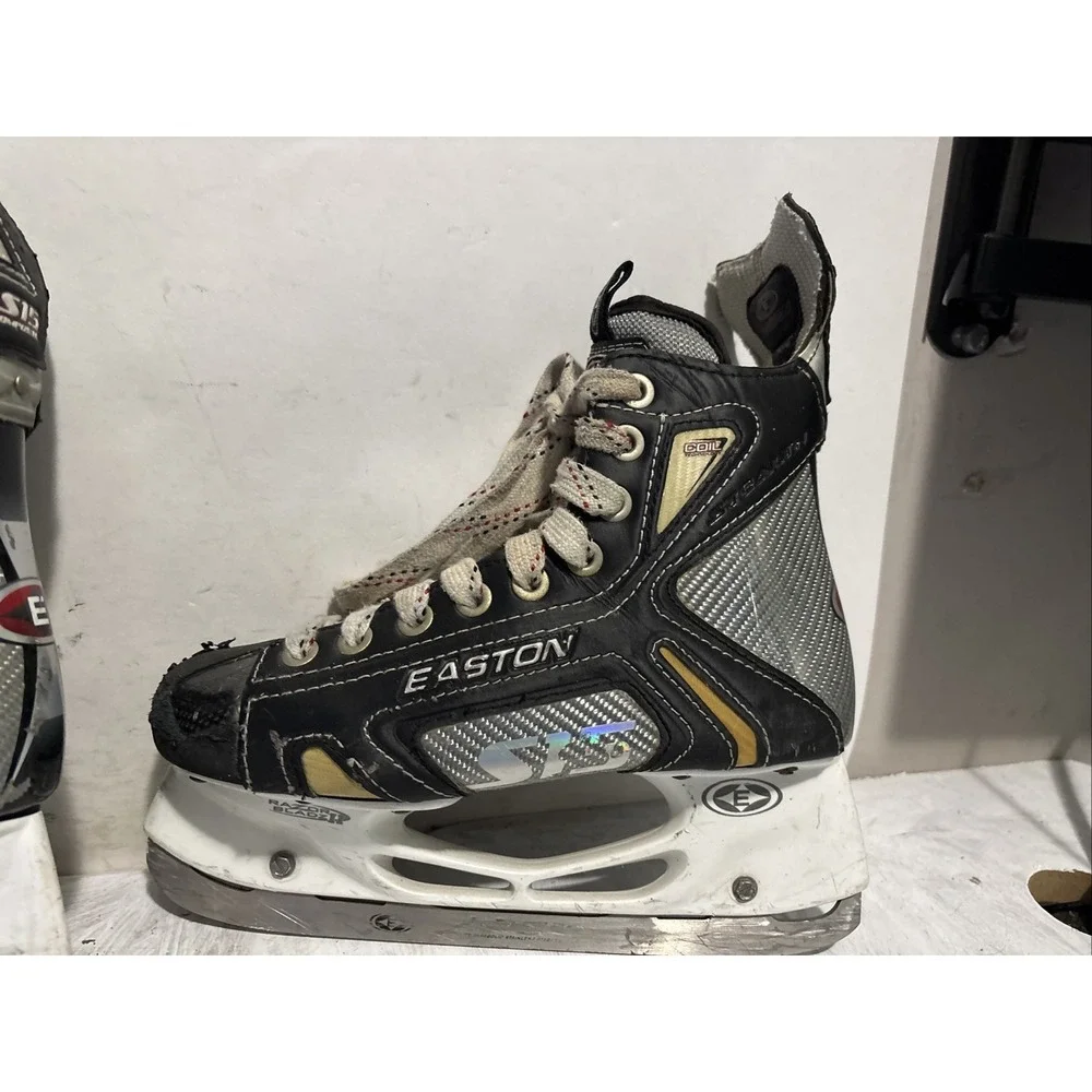 Easton Ice Hockey Skates Kids Size 4.5R WORN